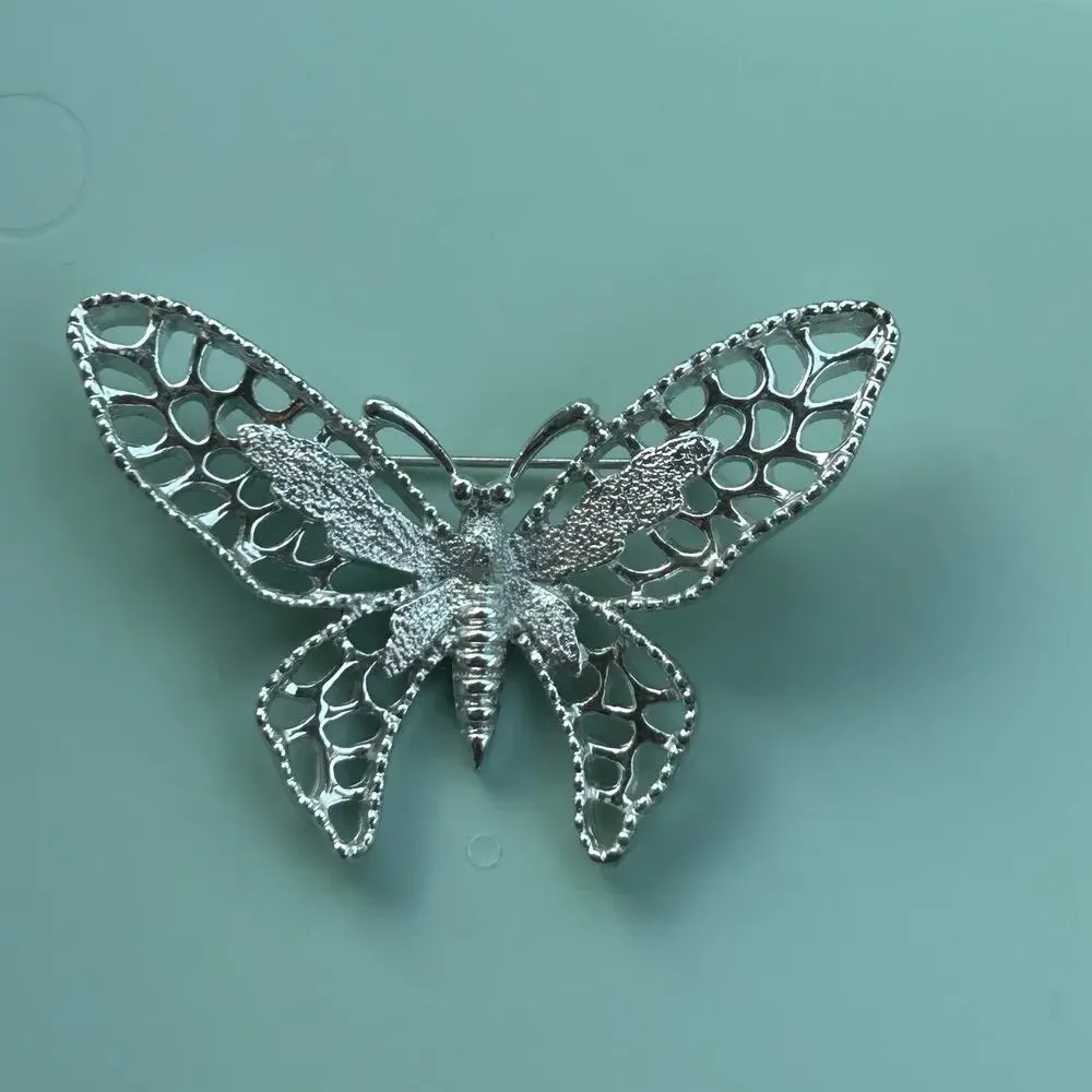 Vintage Signed Sarah Coventry Silver Tone Butterfly Brooch